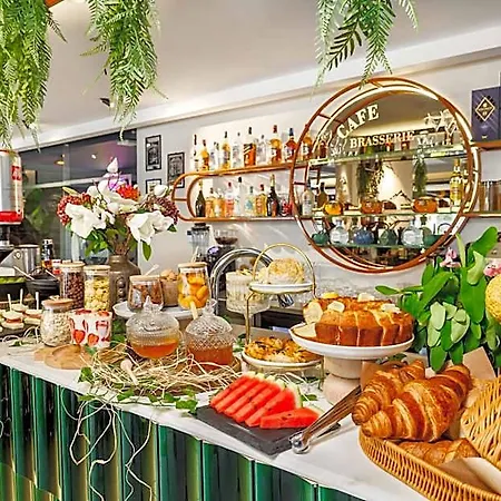 The One Living Hotel 3*